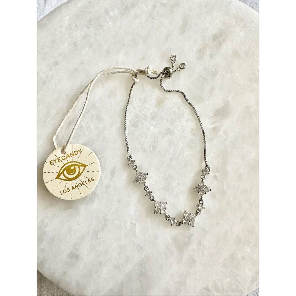 Eye candy cubic zirconia toggle bracelet ￼